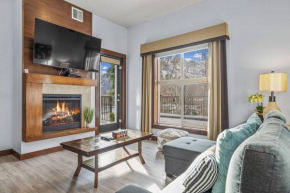 S105 Canmore Stay- Hot tub, stream rm, gym, parking Mtn Retreat